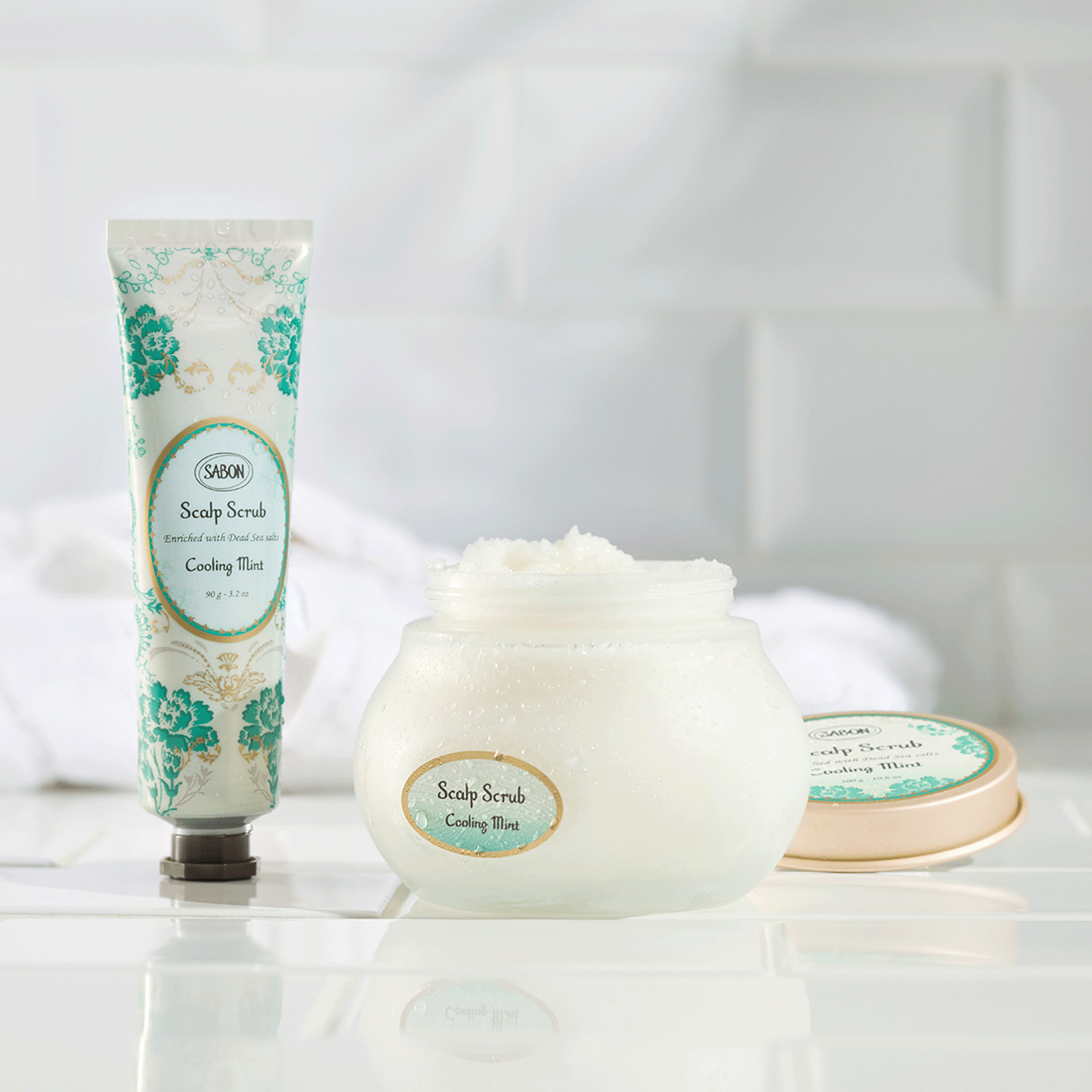 Cooling Mint Hair Scalp Scrub - 300g | Sabon Singapore Official Site Cooling Mint Hair Scalp Scrub - 300g | Sabon Singapore Official Site