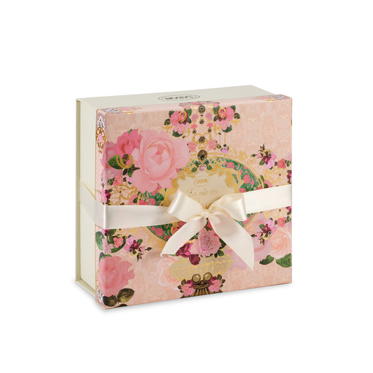 White Rose Gift Box - Medium