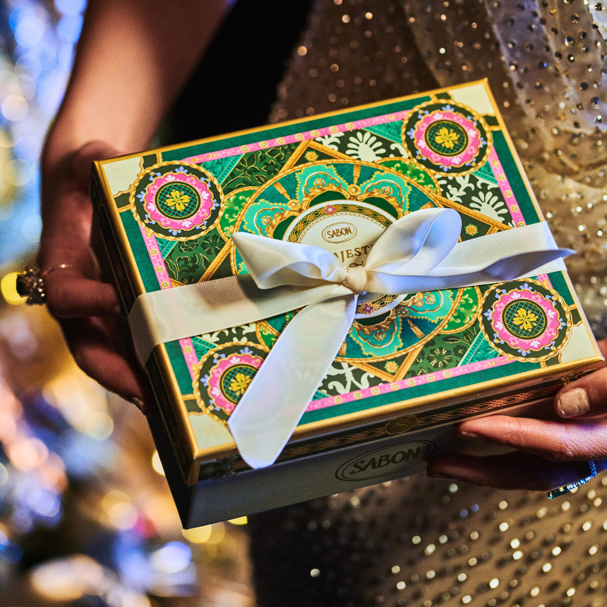 Majestic Gala Gift Box - Large